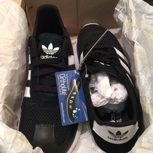 Adidas originals flashback size 8 sneakers